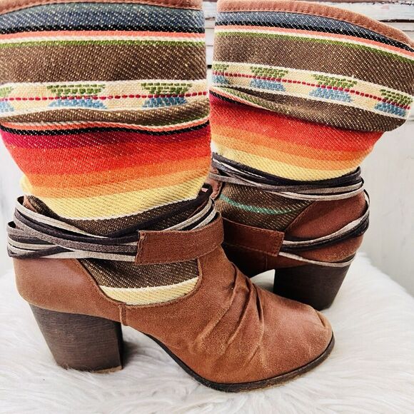 Mossimo Supply Co Southwestern Sunset Canvas Block Heel Pull on Boots - 5.5 - Picture 4 of 7